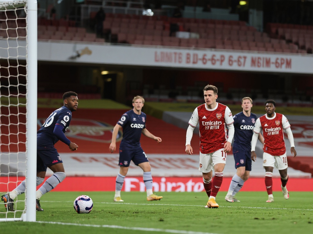 在最近的比赛中，阿森纳本有机会拉开与身后